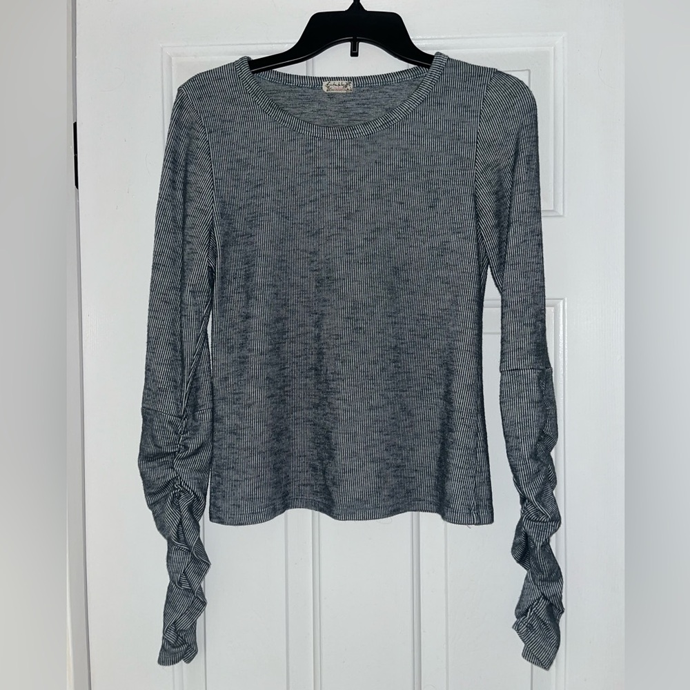 Free People long-sleeved layering shirt, blue and white. Size small.